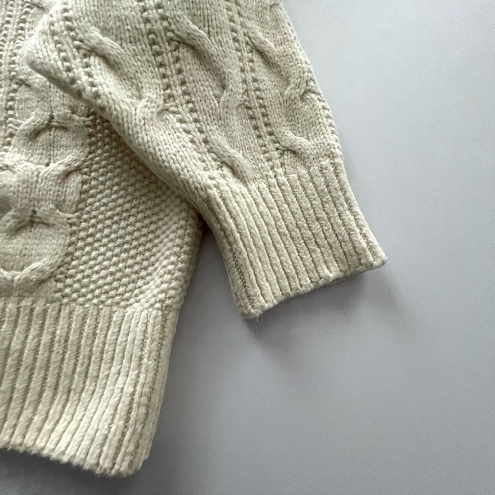 Universal Thread XL Ivory Rory boxy oversized cable Knit Sweater - Picture 7 of 8